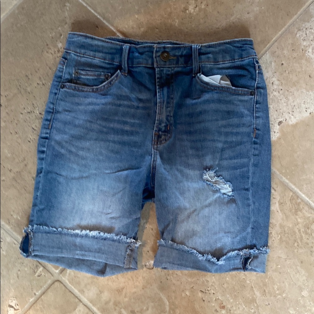 Jessica Simpson Venice cutoff Distressed Shorts 7” inseam with roll (8